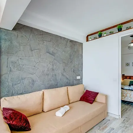 Playa Roca Apartment
