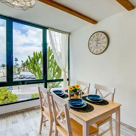 Playa Roca Apartment